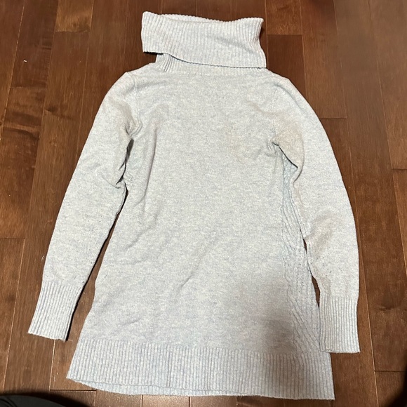 M Blue ribbed knit style turtleneck - Picture 3 of 10